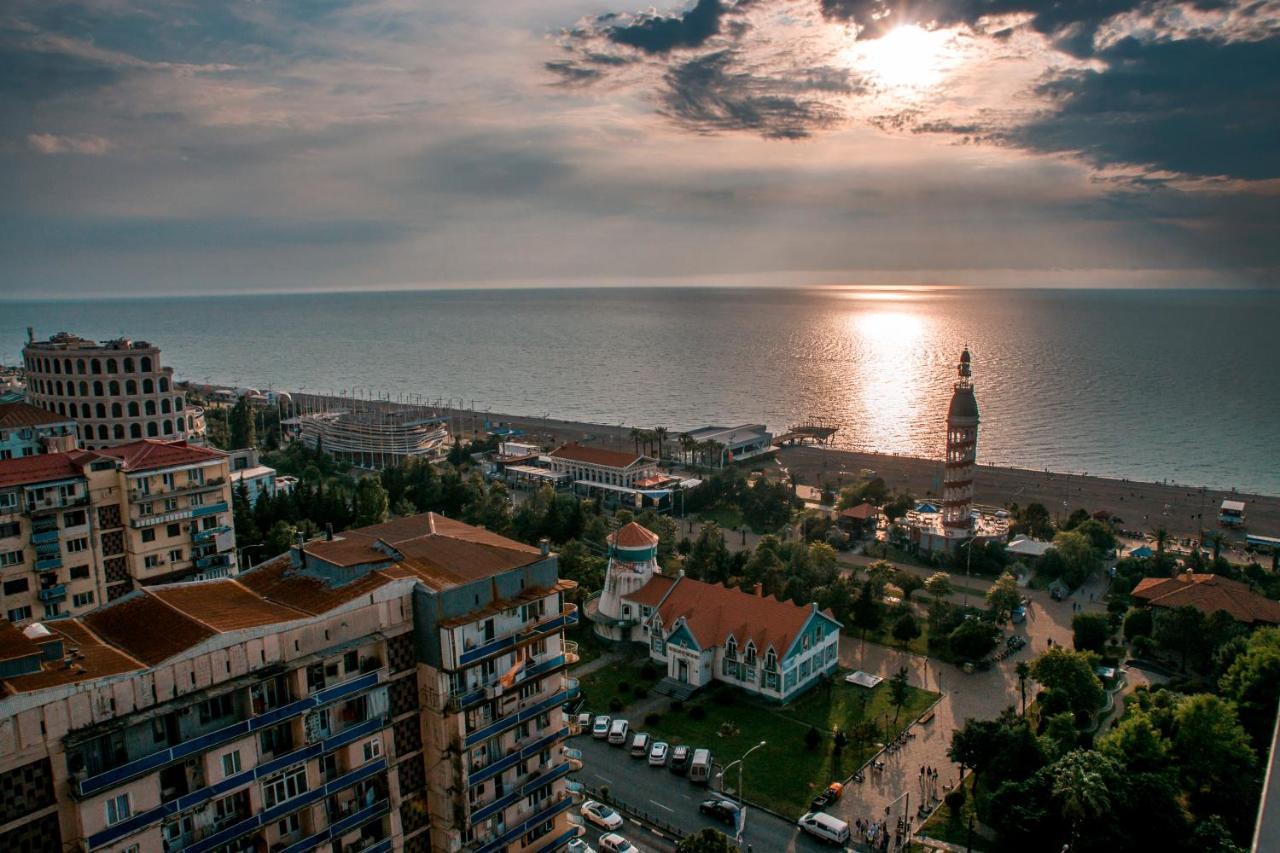Orbi City - Aparthotel Near The Beach Batumi Eksteriør billede